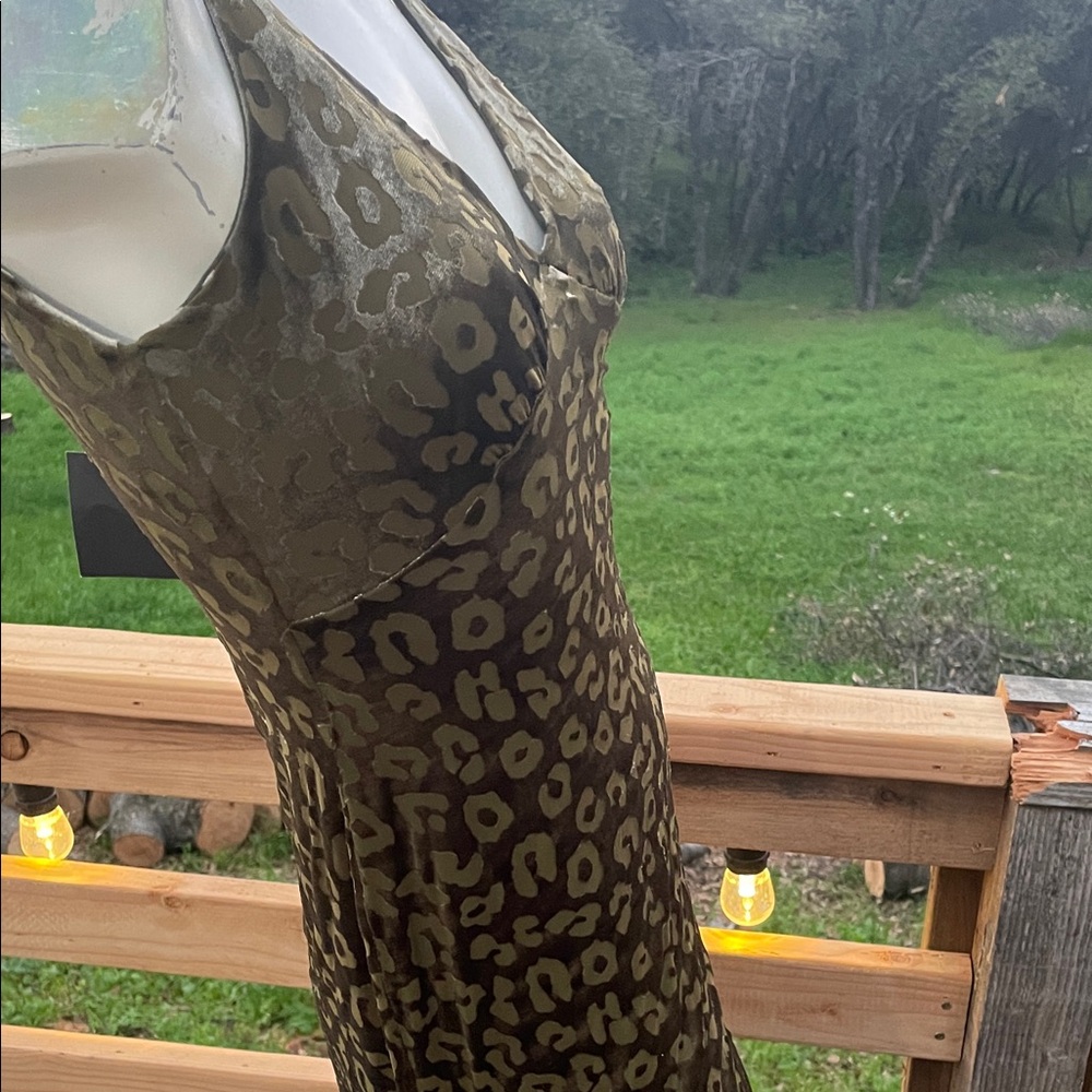 Olive Slip velvet Dress with Leopard print - Picture 4 of 11